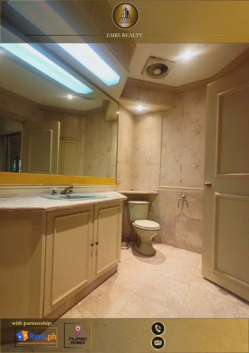 🏡 FOR RENT | 4-CAR GARAGE HOME PERFECT FOR BUSINESS, OFFICE & STORAGE USE - photo 5