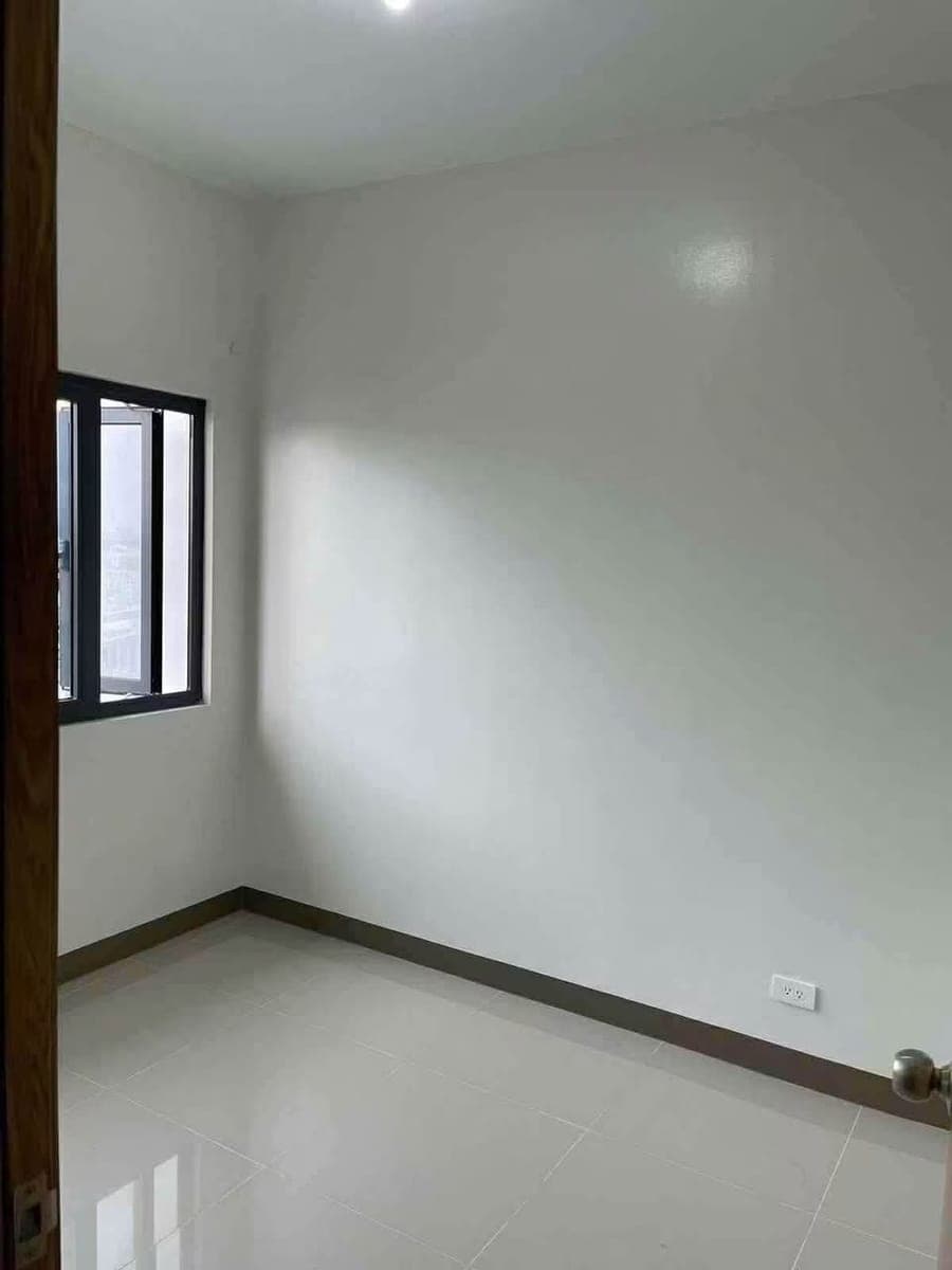 2 BEDROOM CONDO FOR RENT! - photo 3