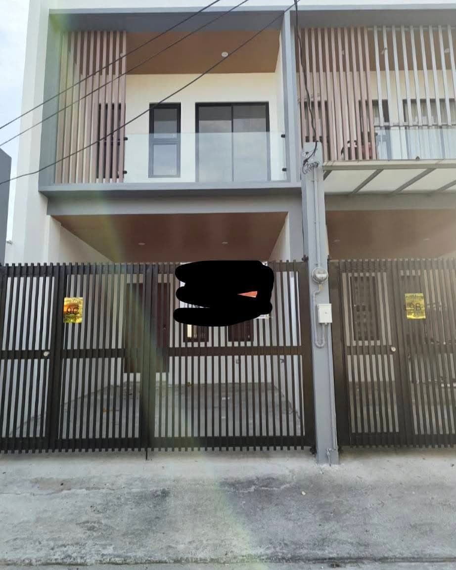 4rent 2rum 3cr  25k npka ganda brnd new need ko ng PDC checke no pets po gatchalian laspinas unahan... - photo 1