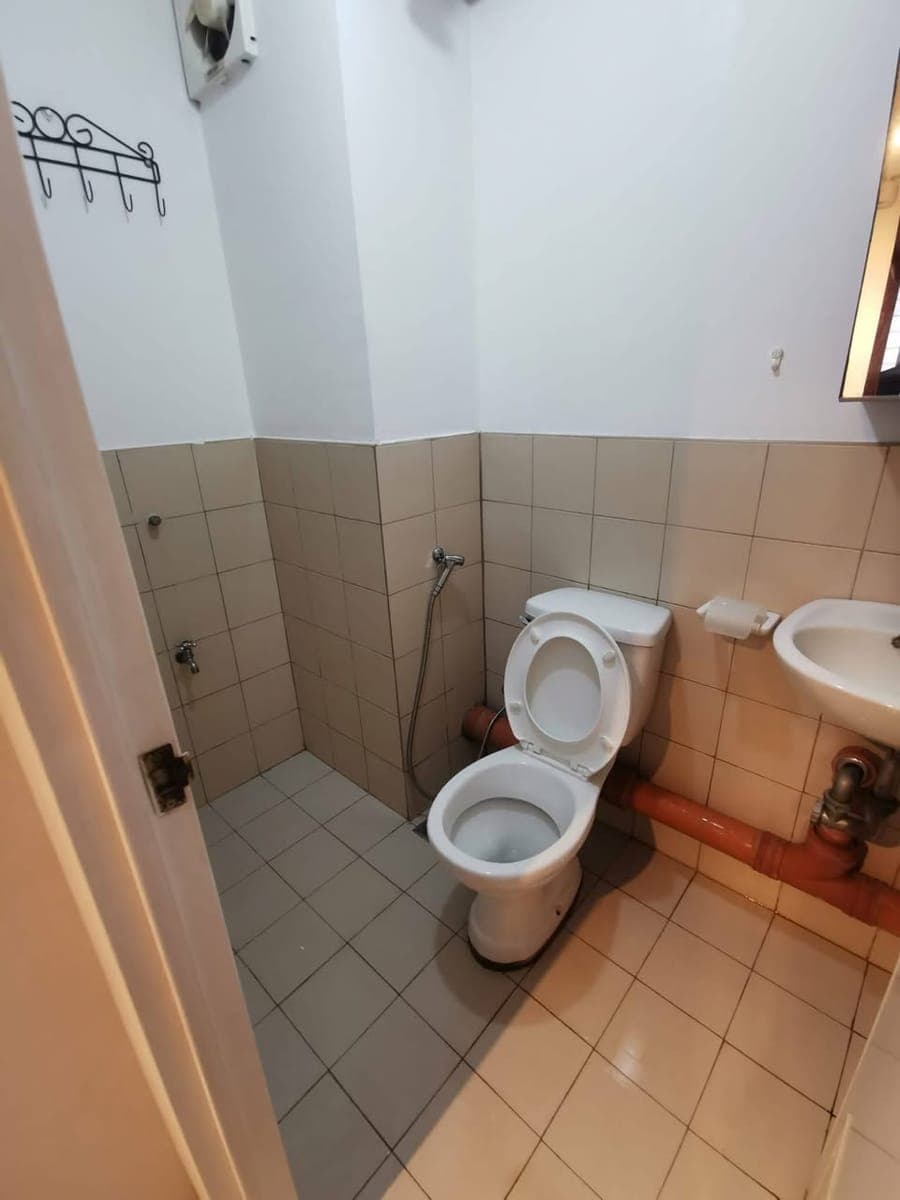 Condo Unit for Rent (Beside PATTS college) - photo 4