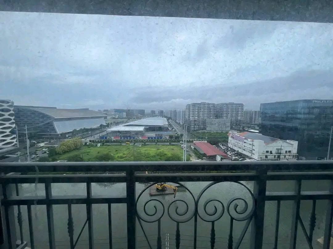 20K MONTHLY IN MONARCH PARKSUITES‼️ - photo 1