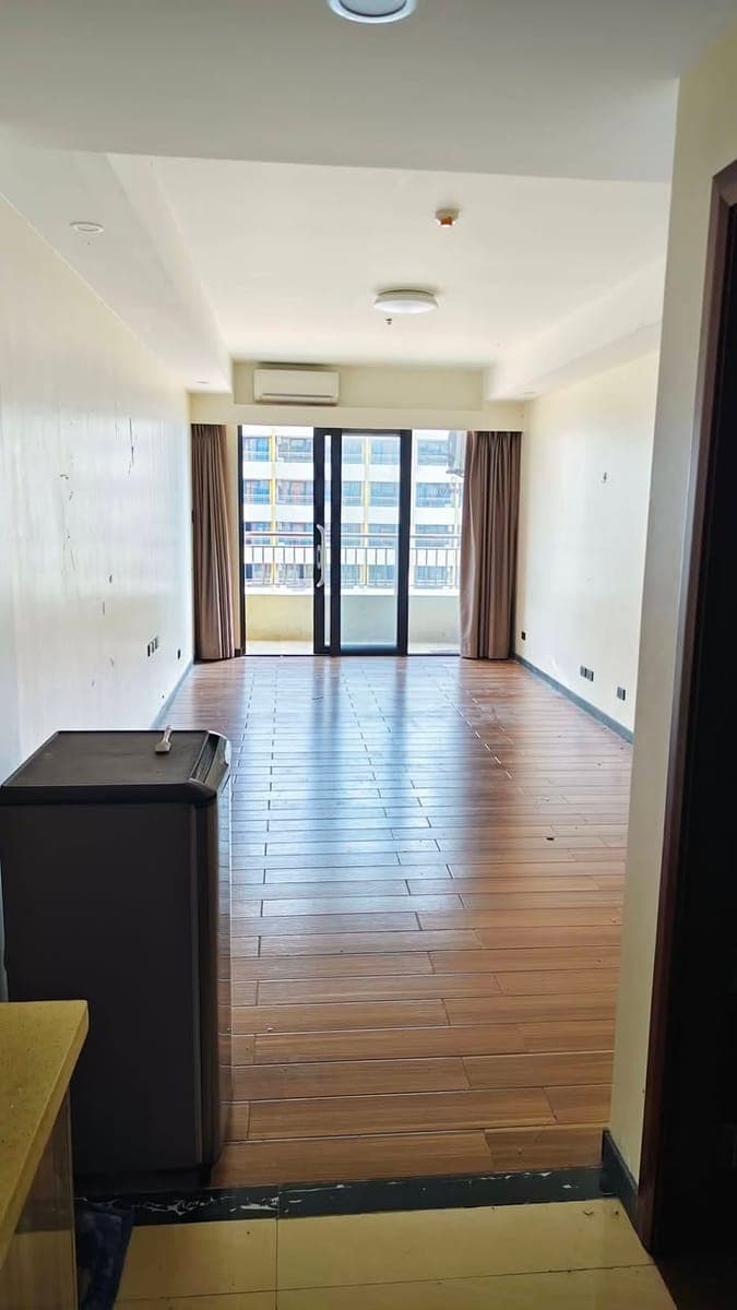 For Rent Studio with Balcony - photo 5