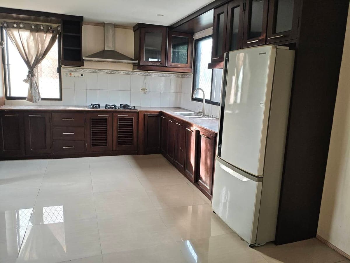 HOUSE FOR RENT - photo 2