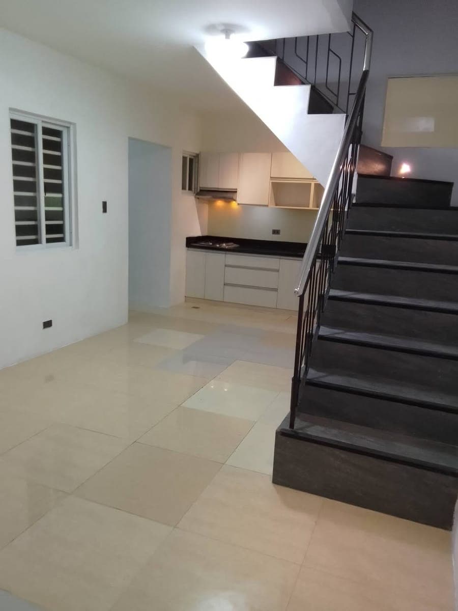 Townhouse for rent - photo 1