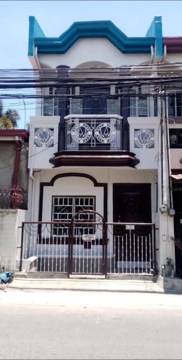 2BR TOWNHOUSE FOR RENT @ ANNEX 41, PARANAQUE CITY - photo 1
