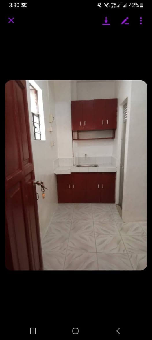 Room For Rent - photo 1