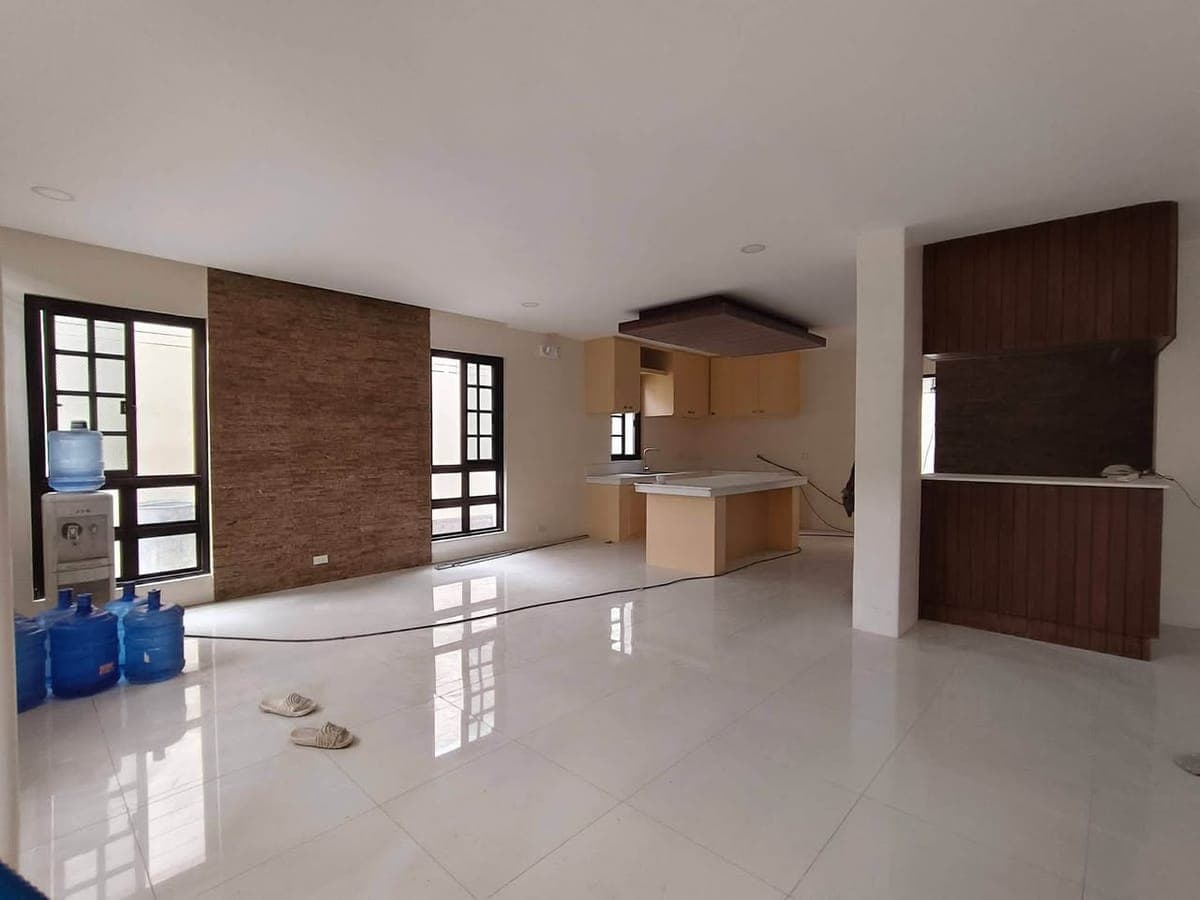 Brandnew Two Storey House For Rent in Bf Homes, Paranaque - photo 2