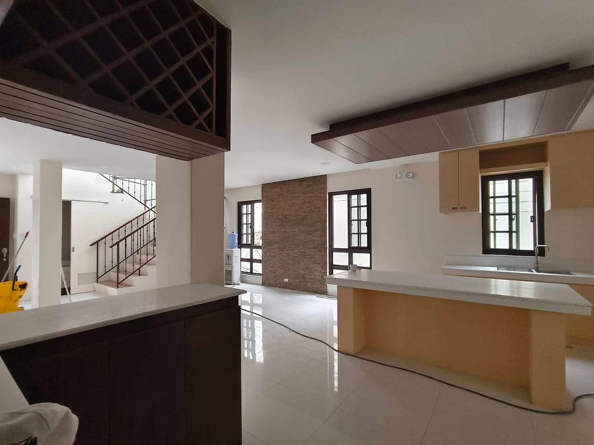 Brandnew Two Storey House For Rent in Bf Homes, Paranaque - photo 3