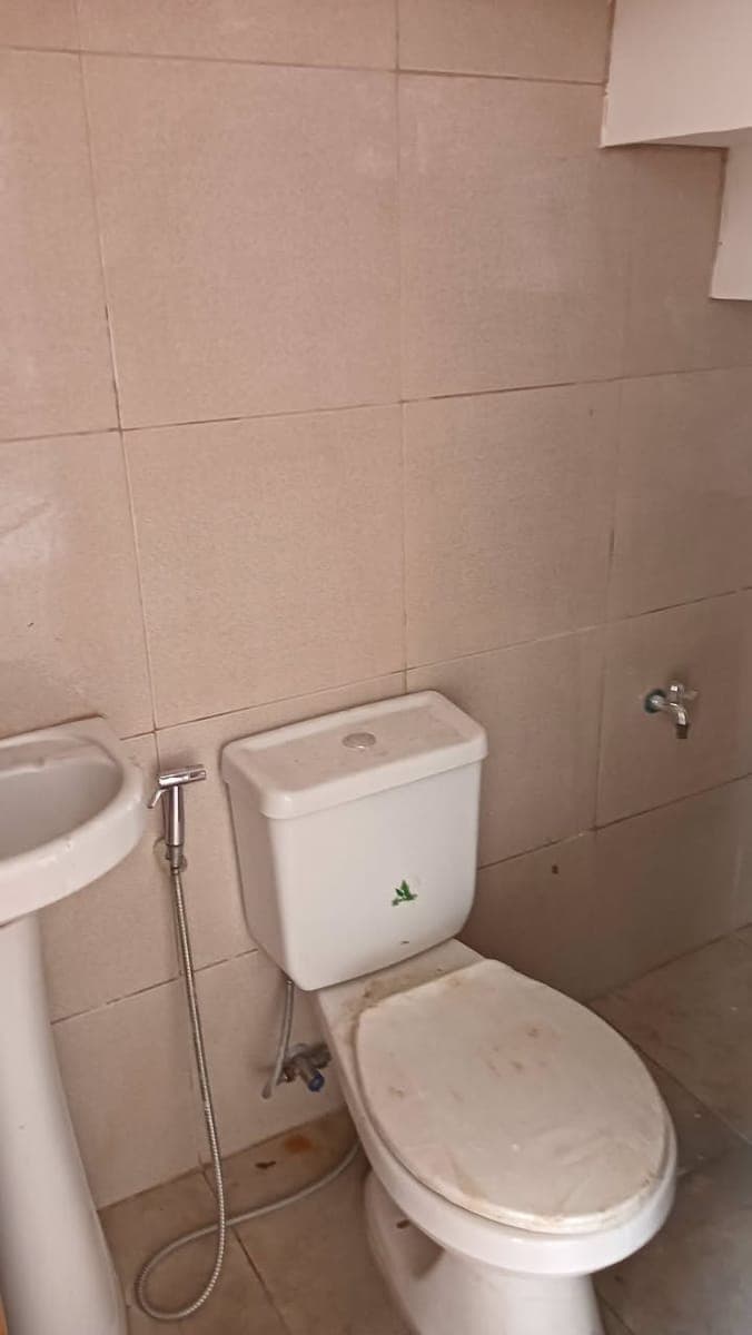 🏡 House for Rent - photo 4