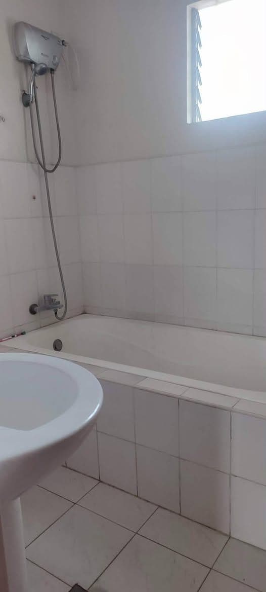 FOR RENT – Semi-Furnished House,with terrace - photo 4