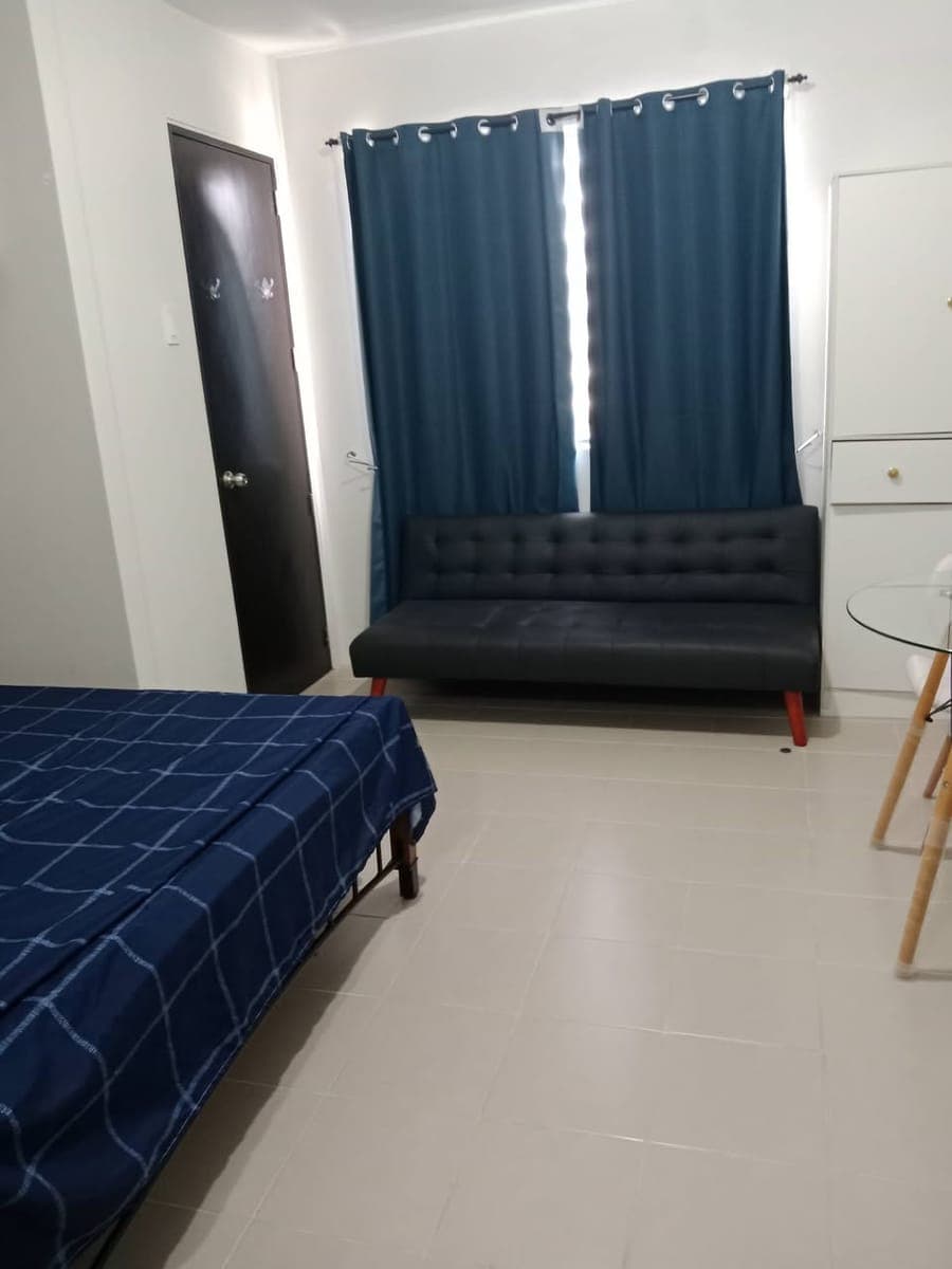 Furnished condo for rent - photo 1