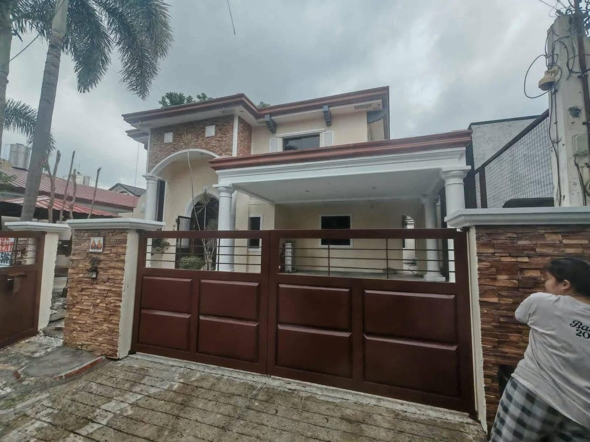 🏘2 STOREY HOUSE FOR RENT IN TAHANAN VILLAGE🏘 - photo 1