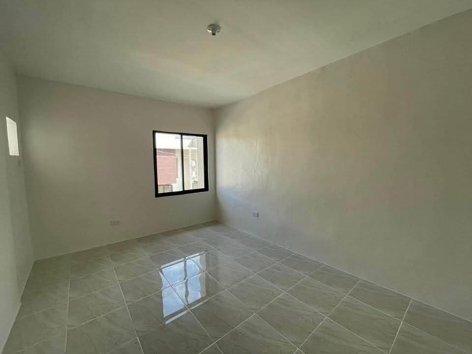 🏡 2-Bedroom House for Rent – Sunberry Homes, Sudtunggan, Basak, Lapu-Lapu City - photo 4