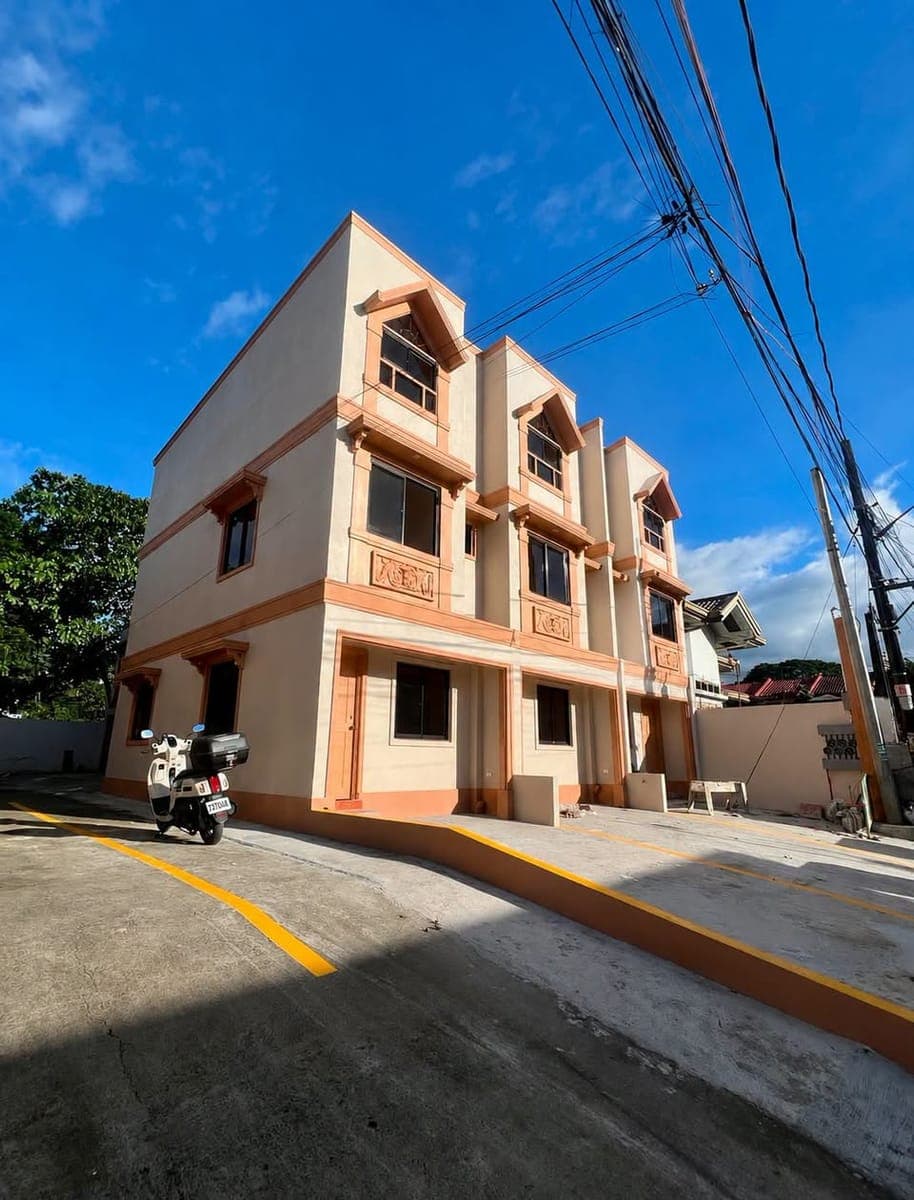 🏡 House for Rent - photo 1