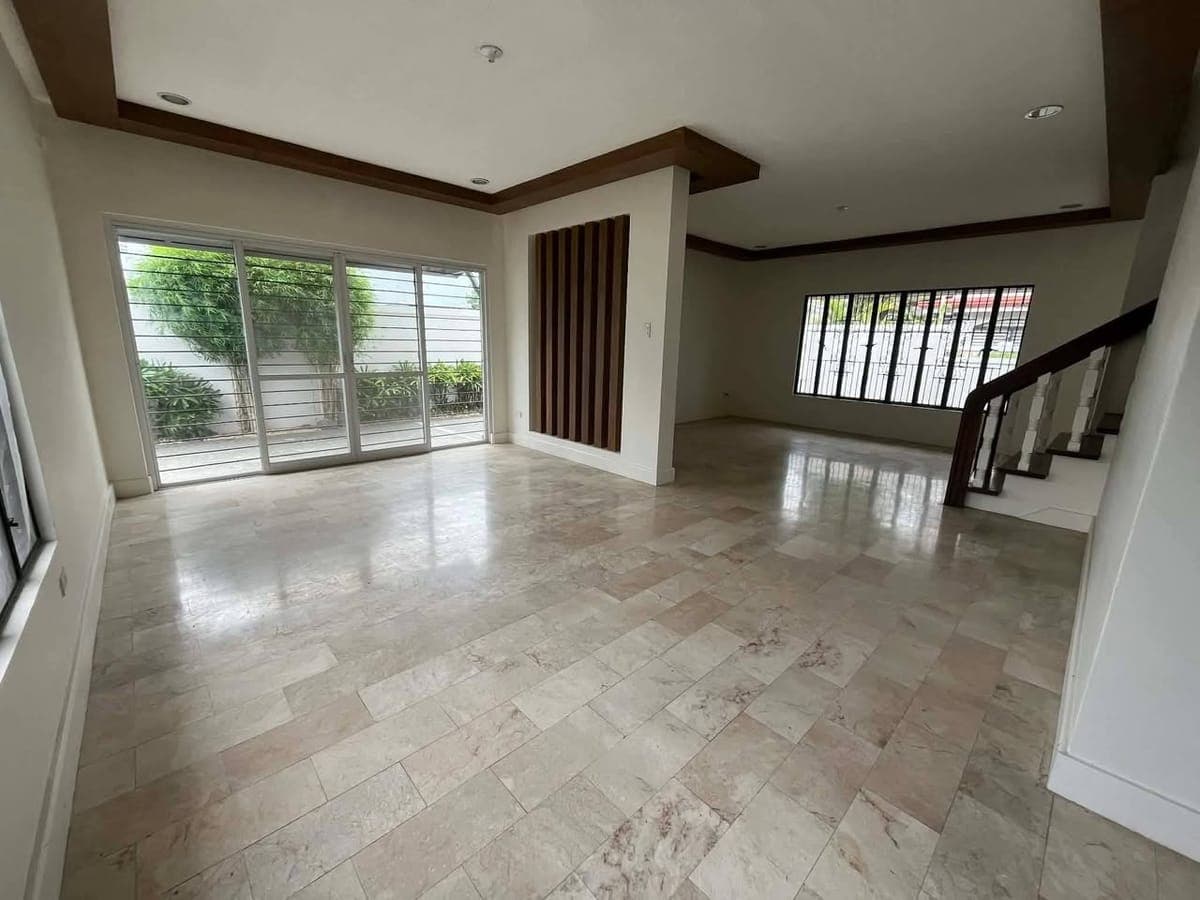 FOR RENT - Modern House - photo 1