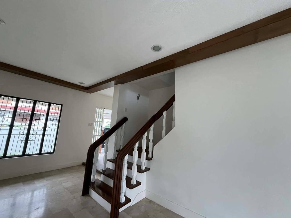 FOR RENT - Modern House - photo 2