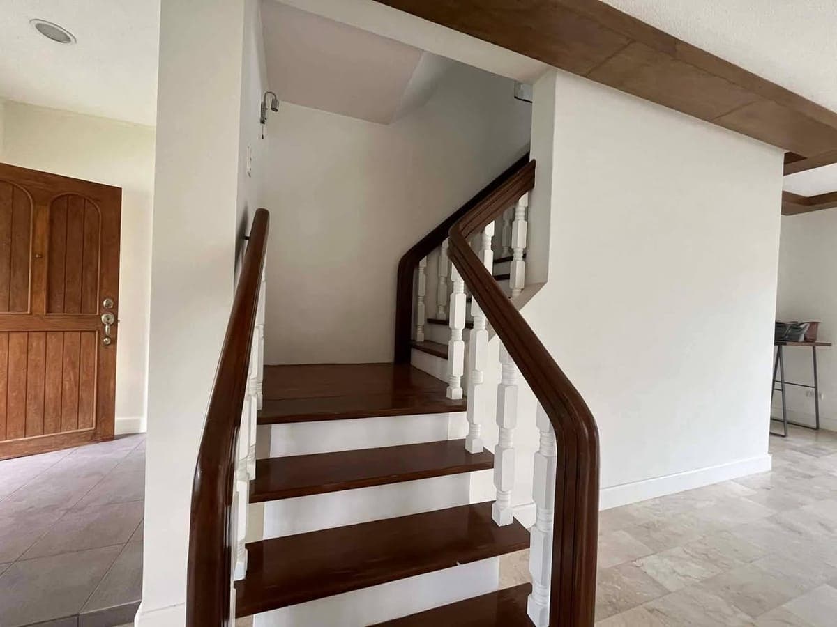 FOR RENT - Modern House - photo 3