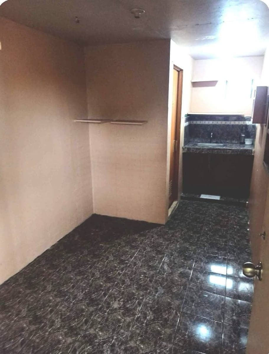 ROOM FOR RENT - photo 1