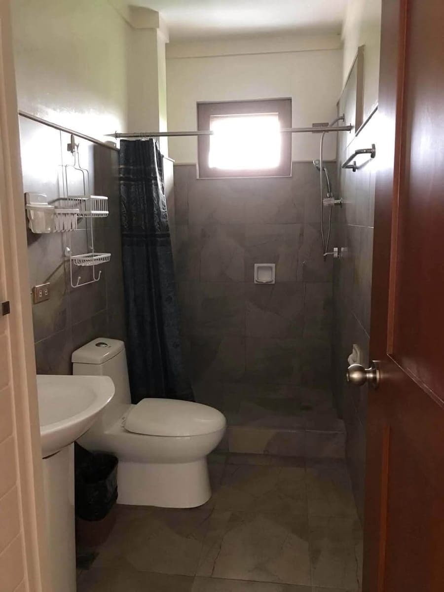🏡 FOR LEASE - photo 2