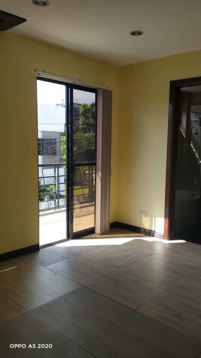 FOR RENT – FULLY FURNISHED 4-BEDROOM HOUSE - photo 3