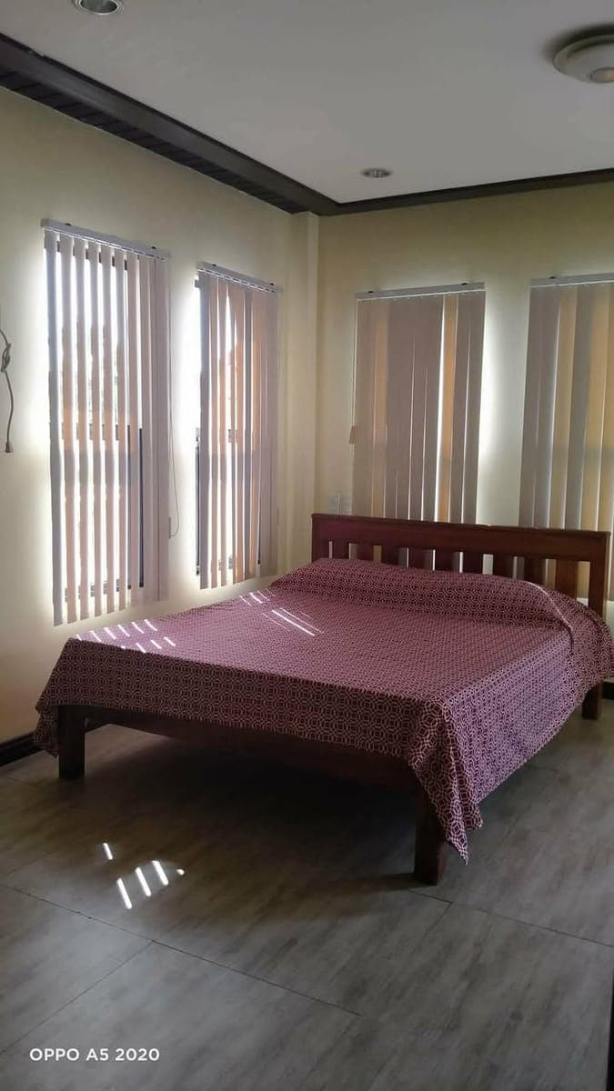 FOR RENT – FULLY FURNISHED 4-BEDROOM HOUSE - photo 4
