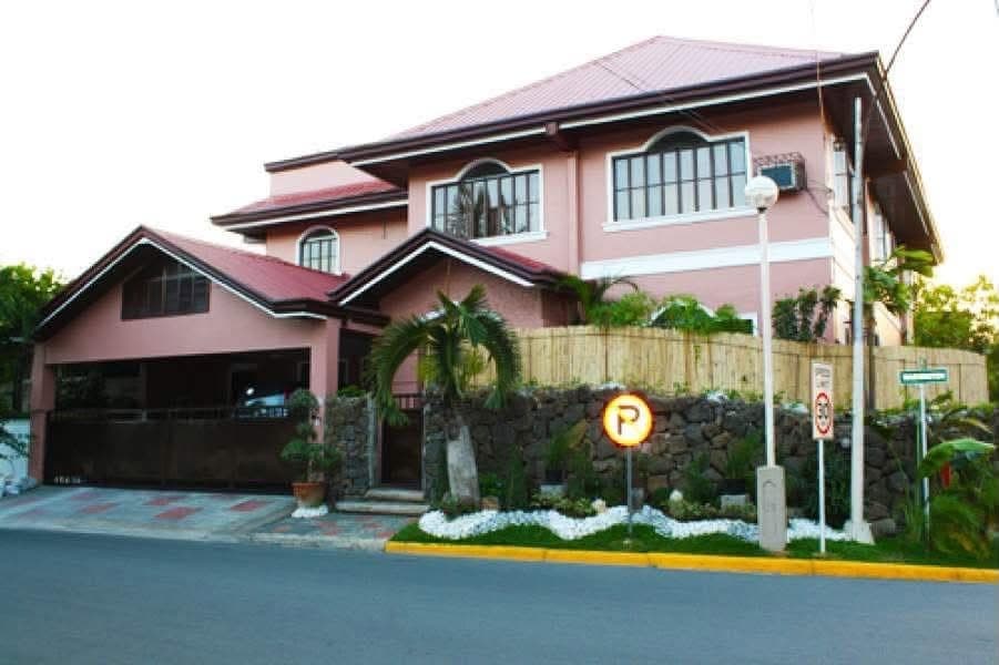 🏡 LUXURY 6-BEDROOM HOUSE FOR RENT - photo 1