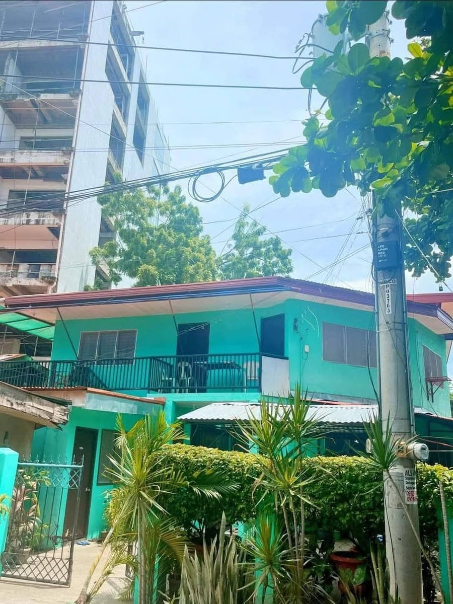🏡 Spacious 2-Bedroom Unit for Rent (2nd-floor unit) - photo 1
