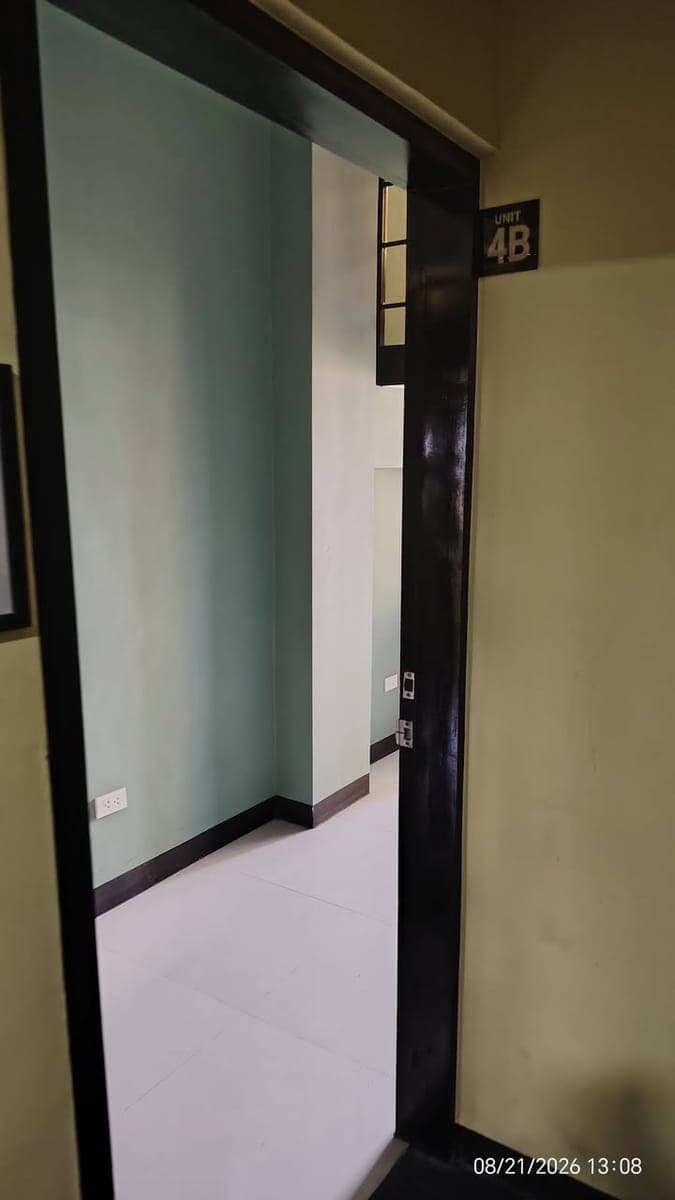 Apartment for Rent in Parañaque 2-units available 4THFLOOR ROOMA 9500 ROOMB 9000 - photo 1