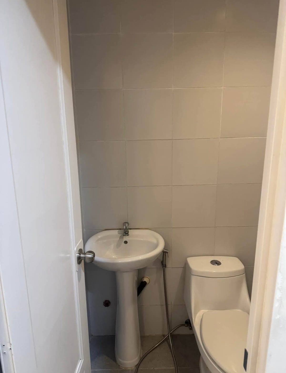 RUSH CONDO FOR RENT/SALE Victoria Sports Tower - photo 3