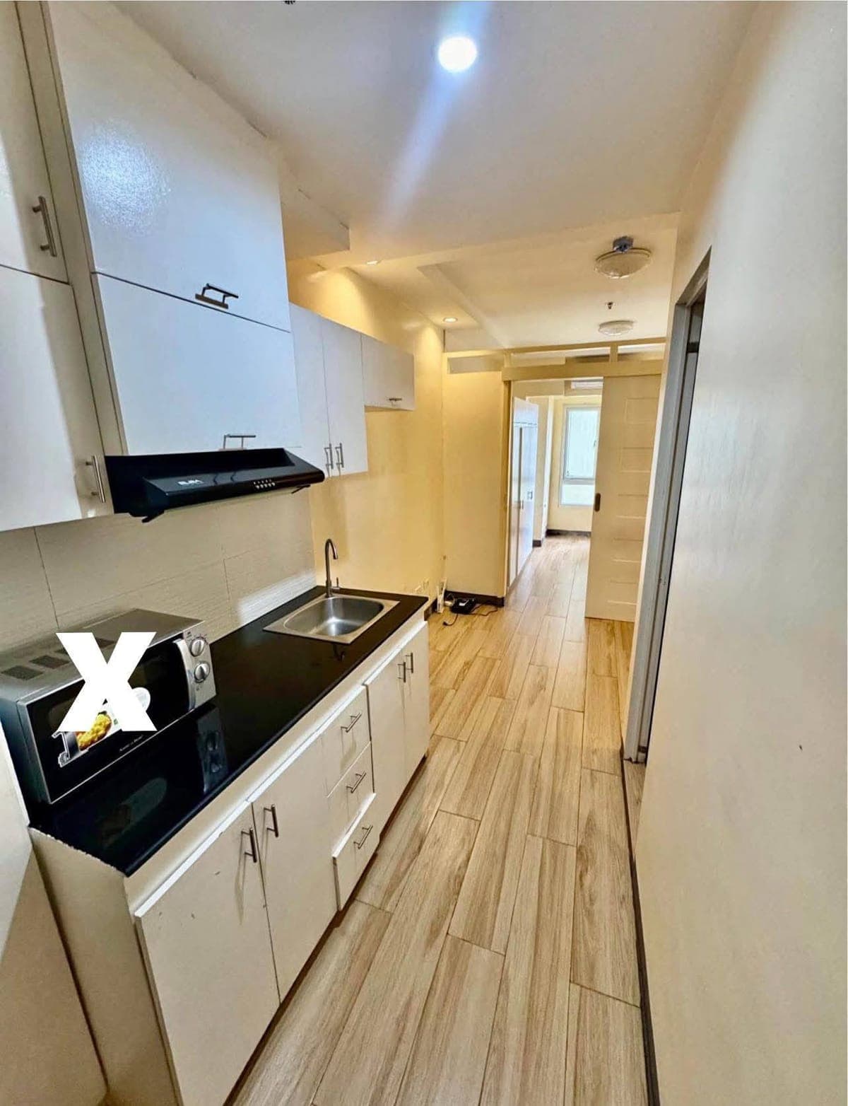 RUSH CONDO FOR RENT/SALE Victoria Sports Tower - photo 4