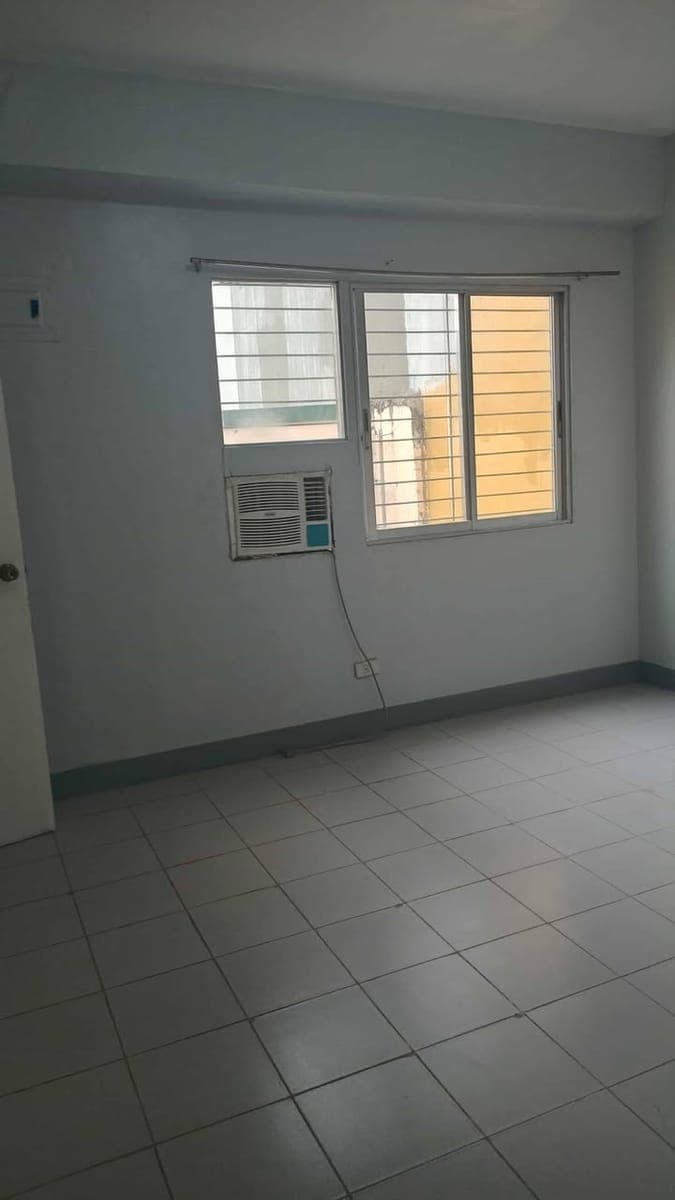 J Gabriel street Baclaran - 10500 monthly - photo 1