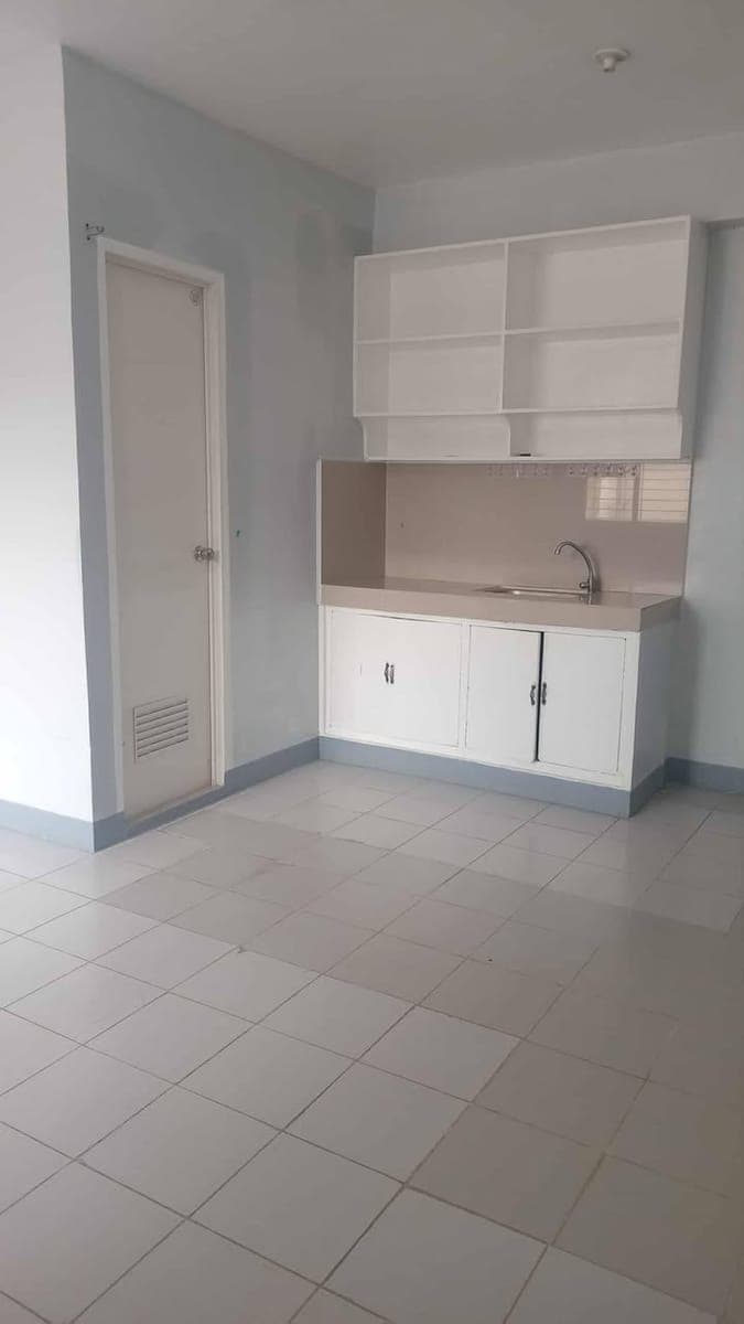 J Gabriel street Baclaran - 10500 monthly - photo 3