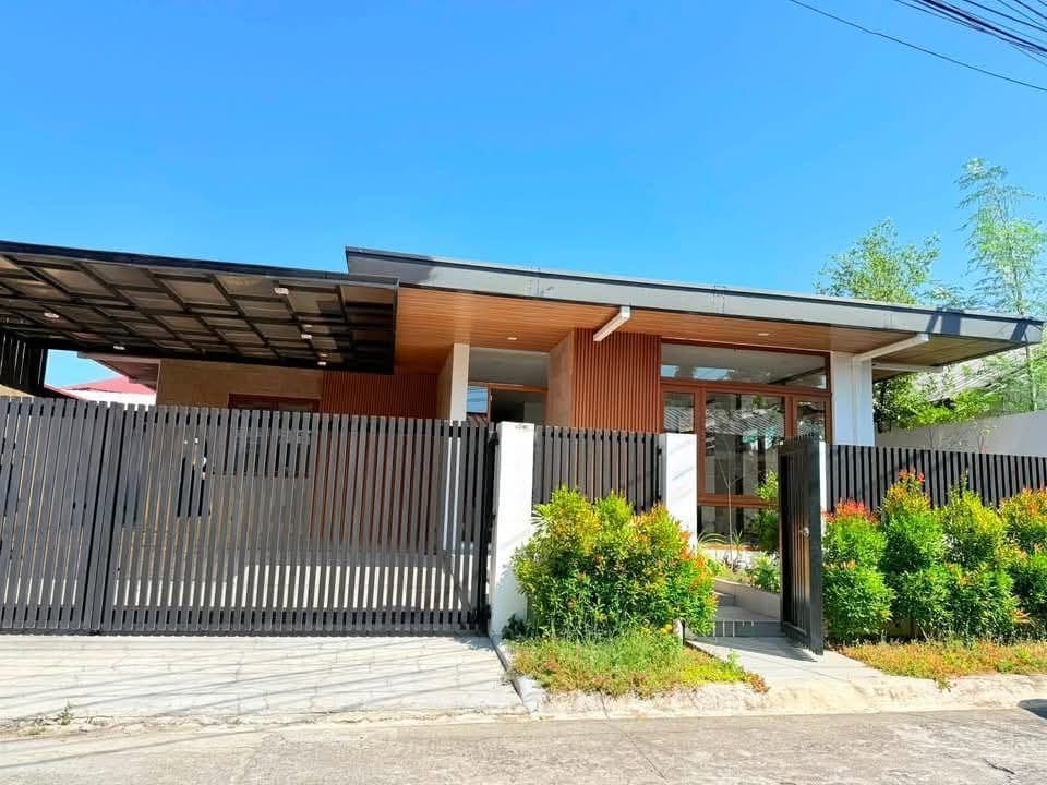 🏡 FOR RENT | Modern Bungalow in South Admiral, Barangay Merville, Parañaque - photo 1