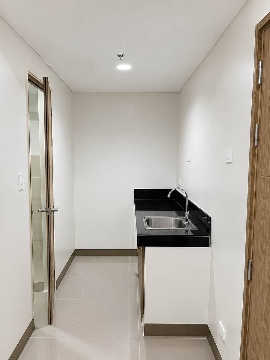 2BR CONDO FOR RENT! - photo 2