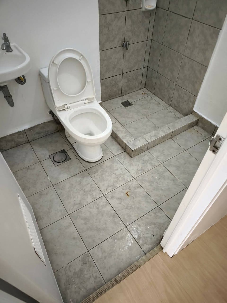 Studio Unit ( BARE Only) - photo 2