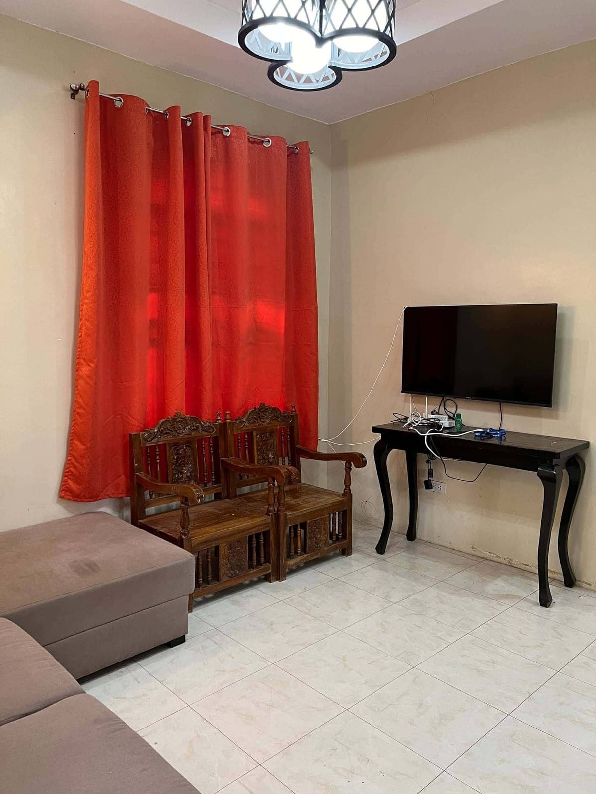 🌟 Spacious home perfect for families in a peaceful Carmen neighborhood! - photo 3