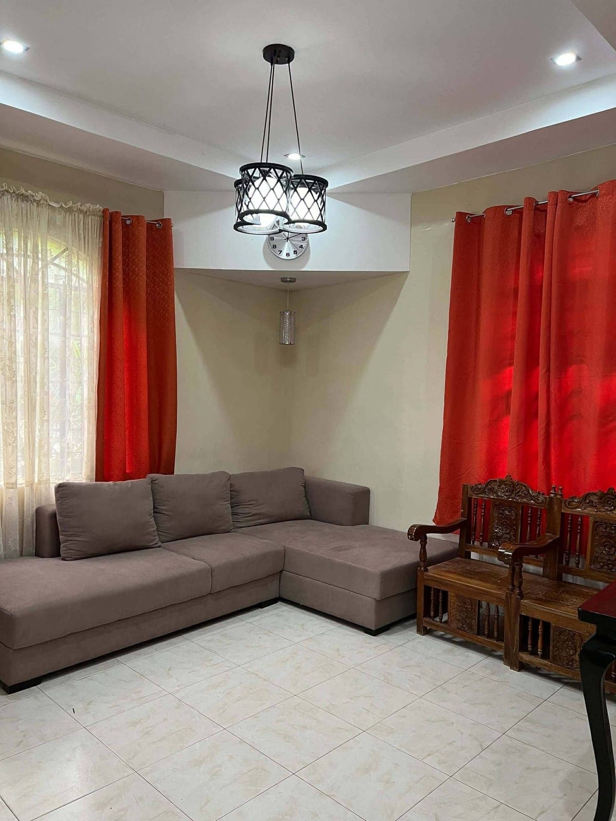 🌟 Spacious home perfect for families in a peaceful Carmen neighborhood! - photo 4