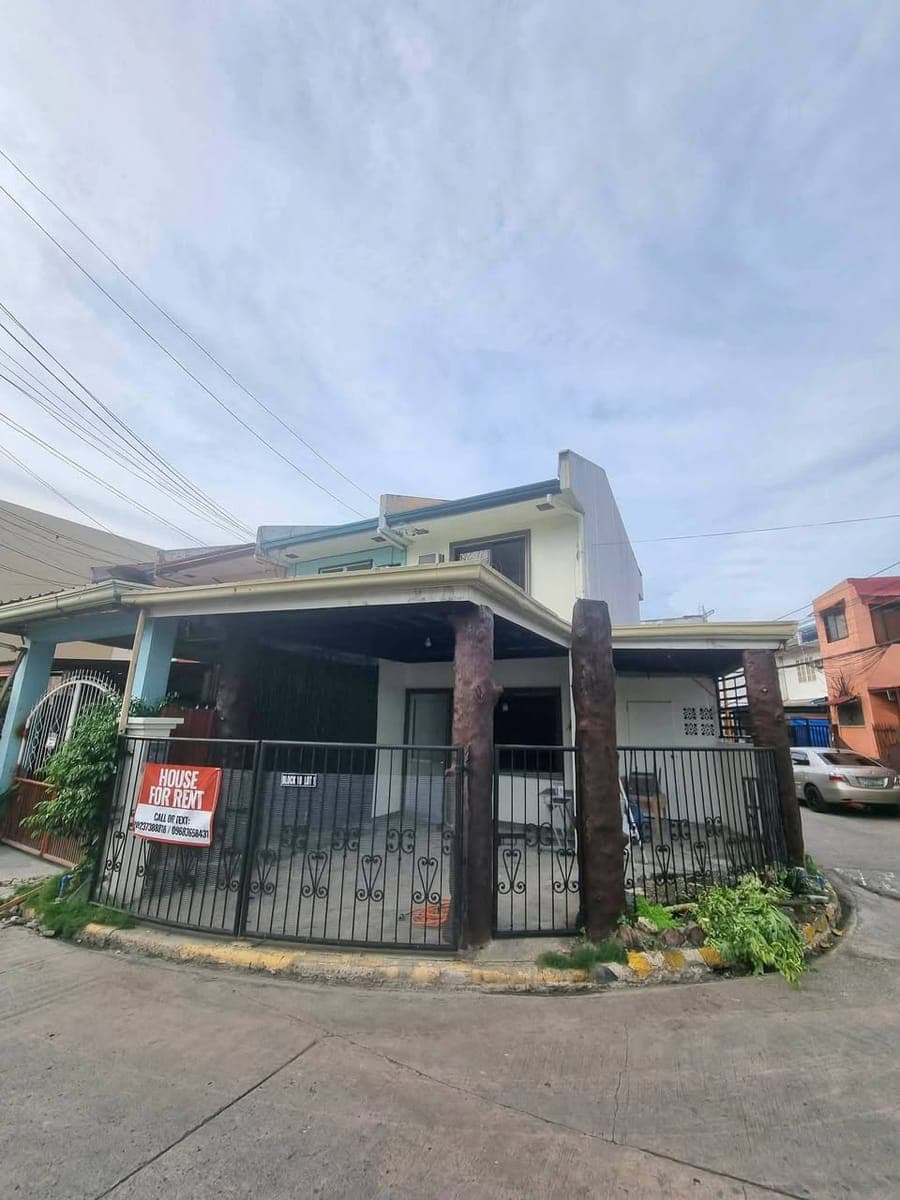 HOUSE FOR RENT - photo 1