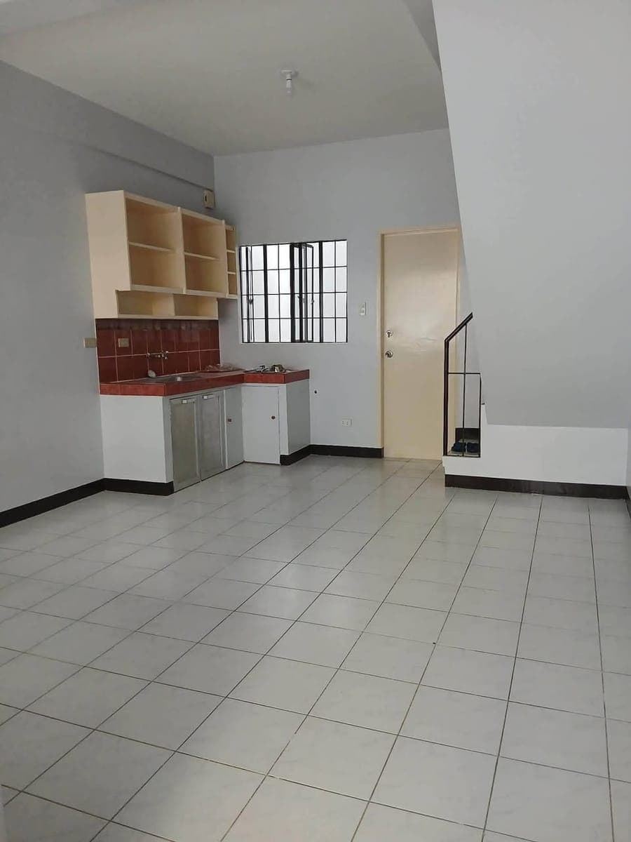 2BR TOWNHOUSE FOR RENT @ ANNEX 41, PARANAQUE CITY - photo 3