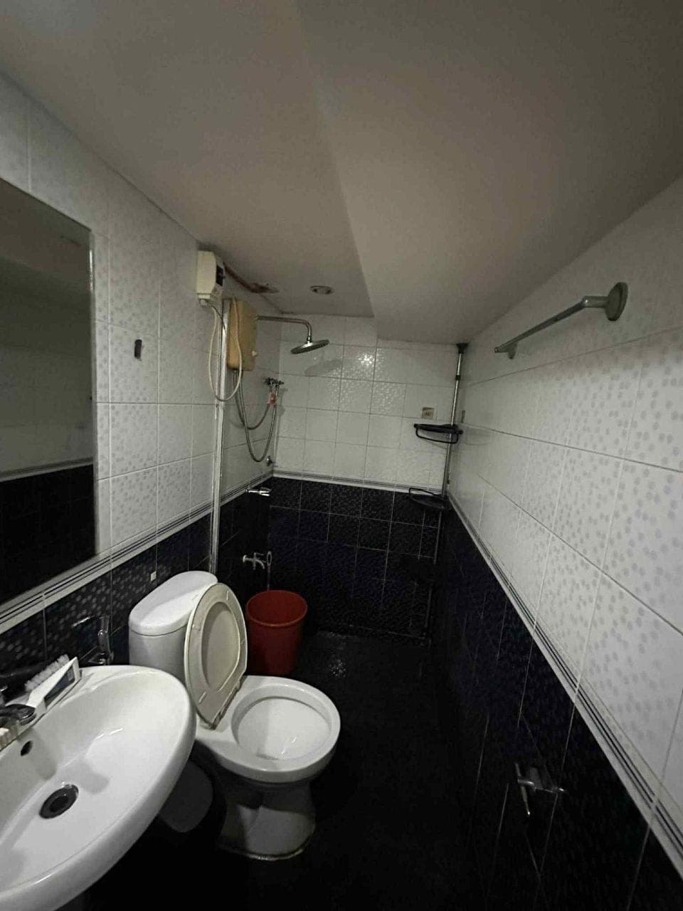 𝗙𝗢𝗥 𝗥𝗘𝗡𝗧 - photo 8