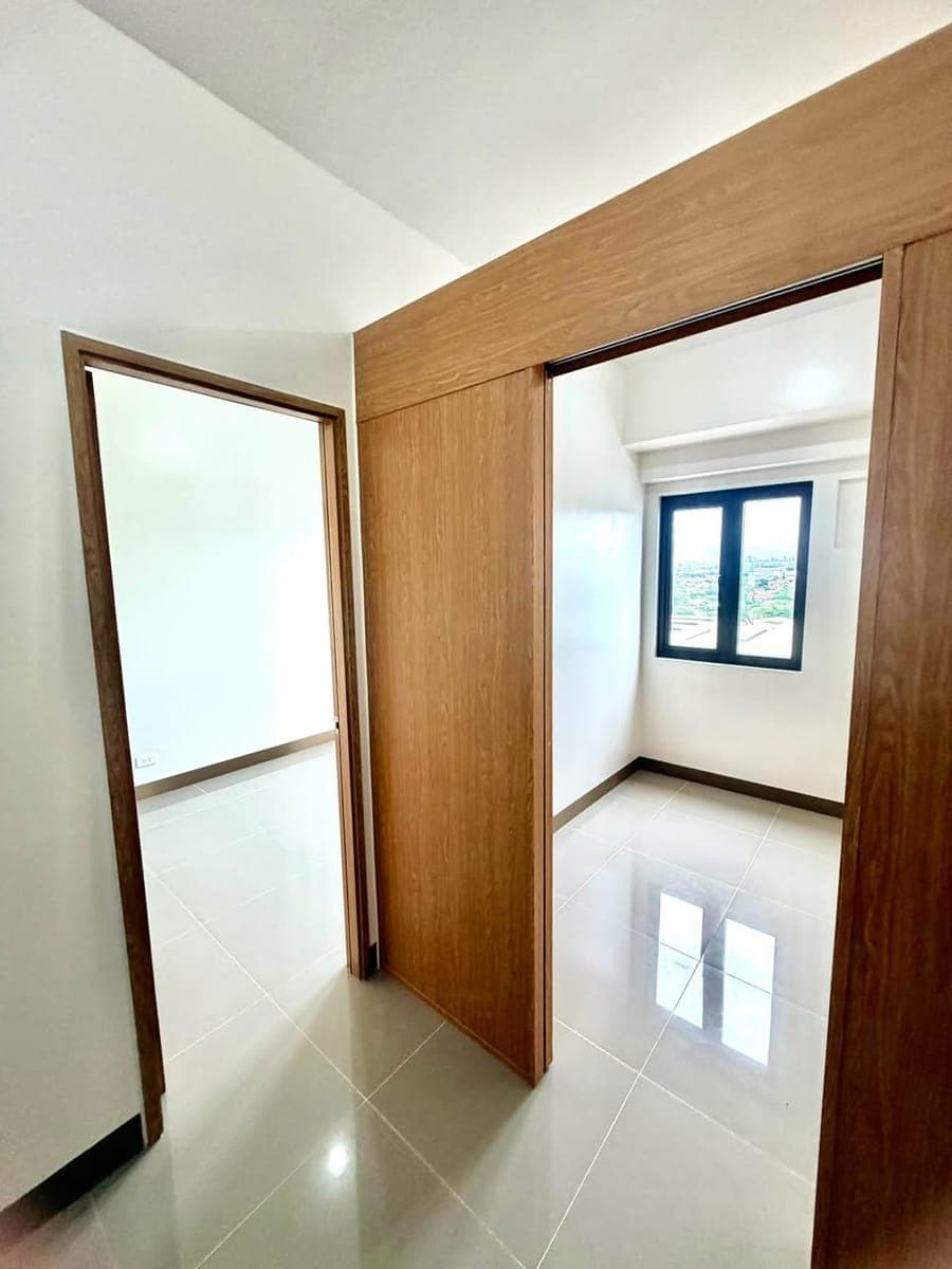 15,000/month 2 BEDROOM BARE CONDO UNIT - photo 2