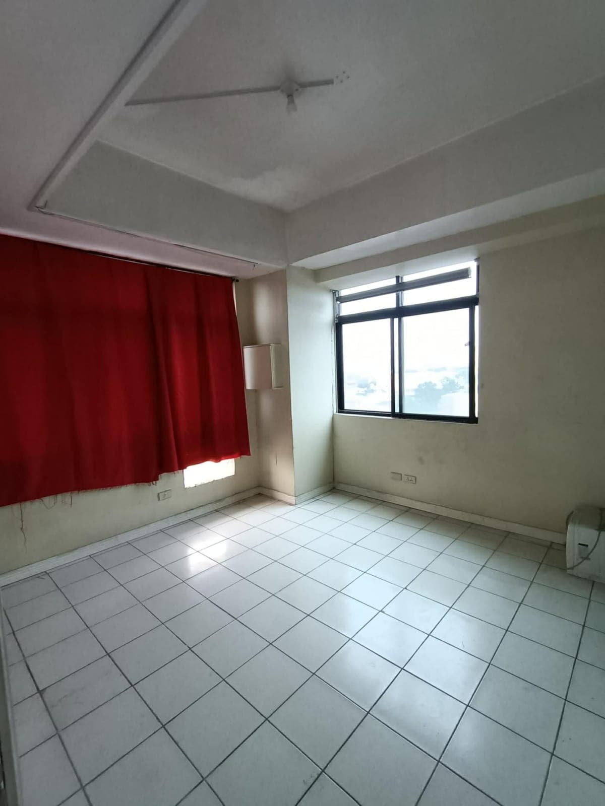 **DIRECT TENANT ONLY! SUPER GOOD DEAL!** - photo 1