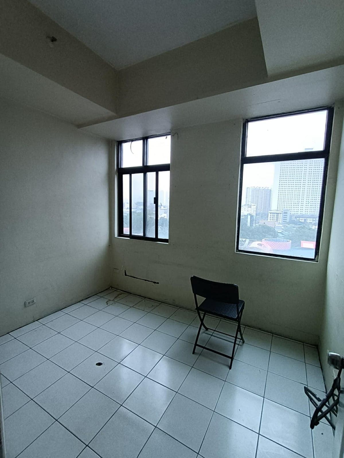 **DIRECT TENANT ONLY! SUPER GOOD DEAL!** - photo 5