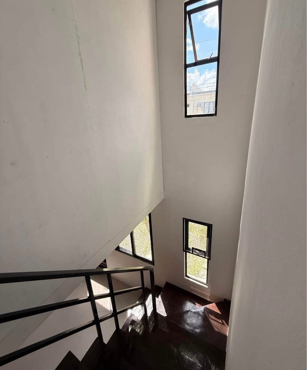 Brand new house for rent in tierra nava lumbia 2 bedrooms with parking space - photo 1