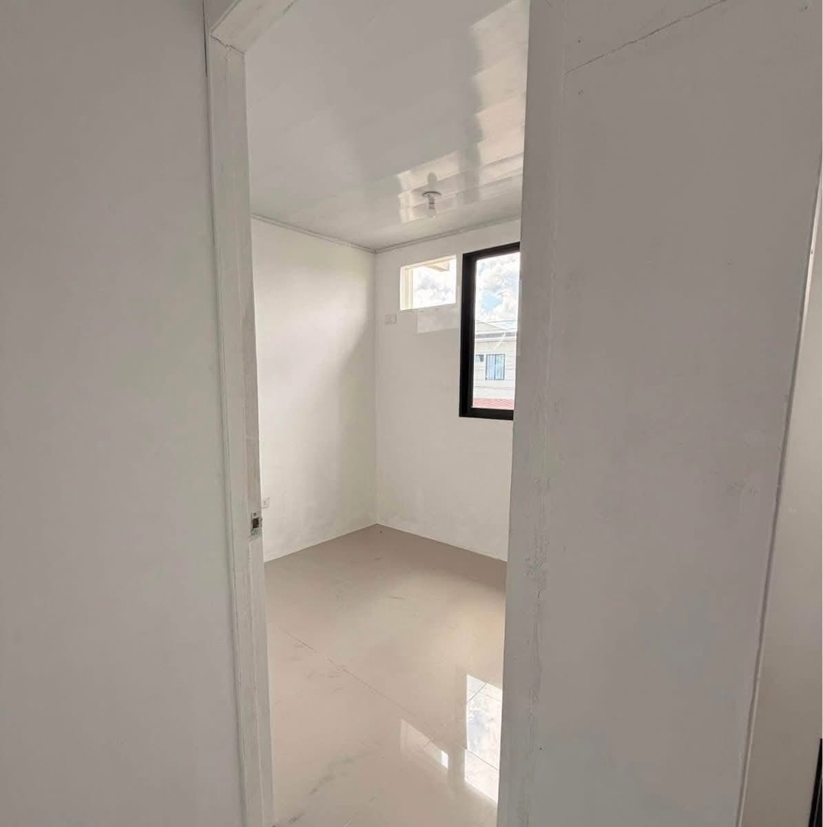 Brand new house for rent in tierra nava lumbia 2 bedrooms with parking space - photo 8