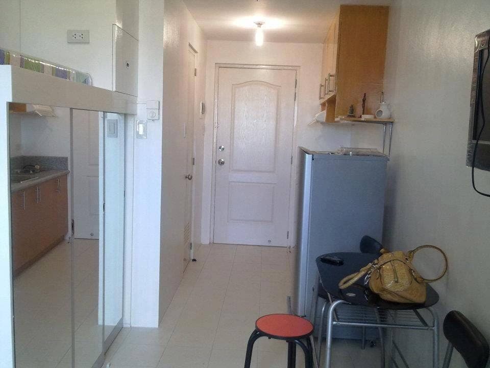 FOR RENT: Fully Furnished Studio Condo Near DLSU – The Grand Towers Manila - photo 2