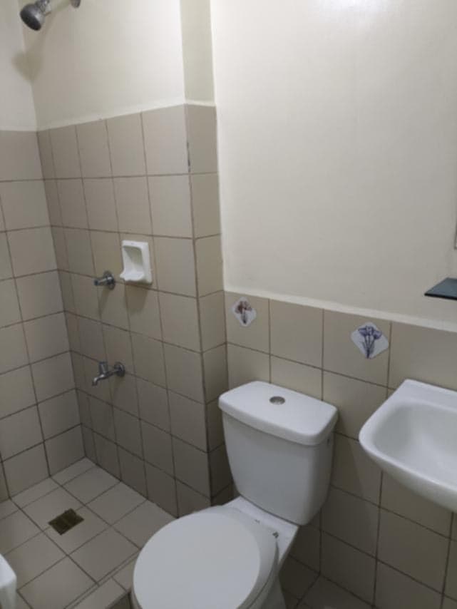 STRICTLY POST DATED CHEQUES ONLY AS A MODE OF PAYMENT - photo 4