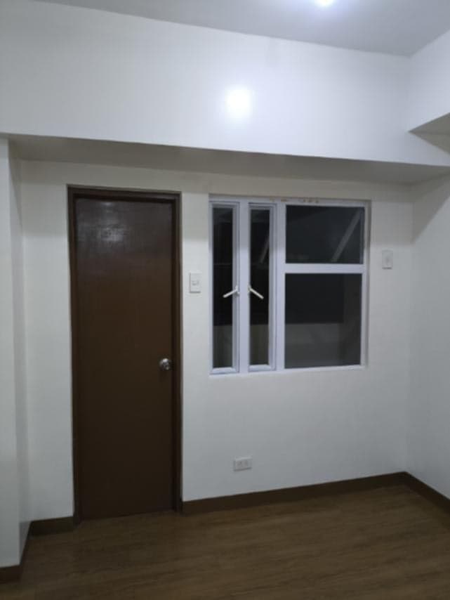 STRICTLY POST DATED CHEQUES ONLY AS A MODE OF PAYMENT - photo 9