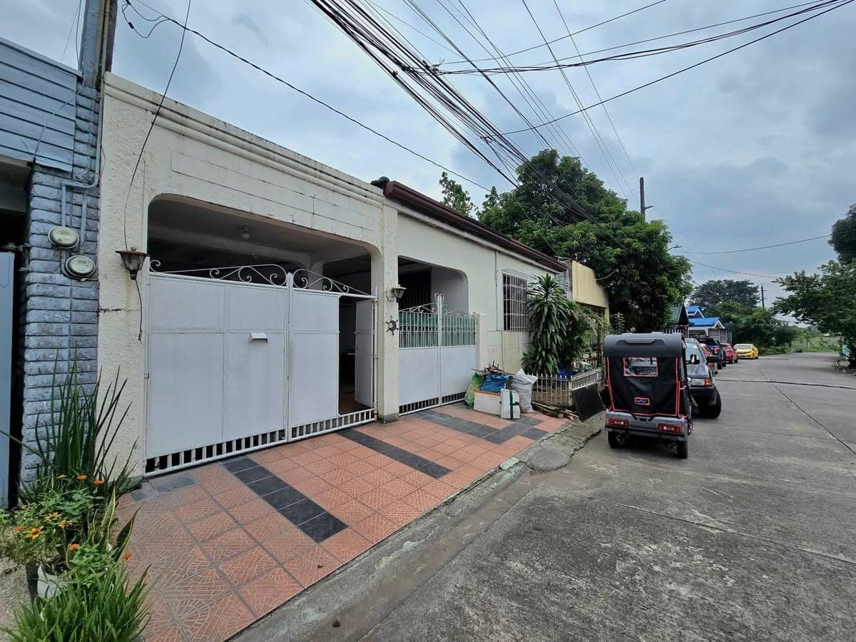 House for rent located at Bf Homes Phase 3 Deparo North Caloocan - photo 2