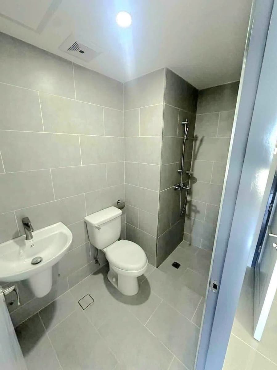For Rent Furnished Studio Unit in J Tower Residences, beside SM City JMall, Mandaue City (No Parking) - photo 5